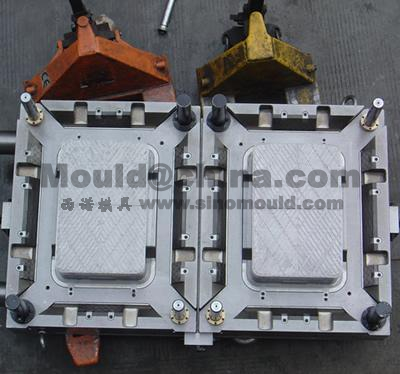 2-cavities crate mould core with moldmax_433