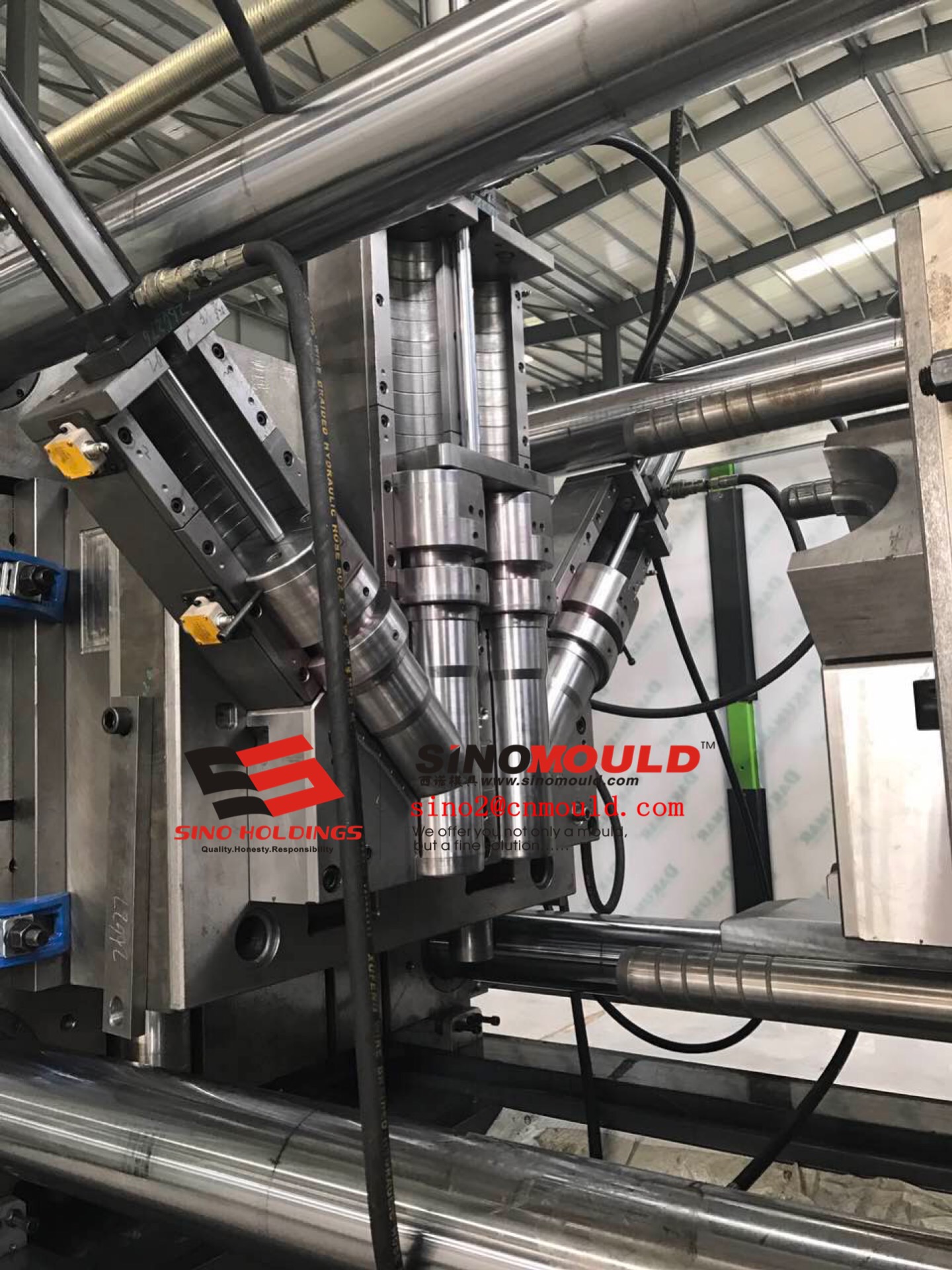 PVC molding line supplying