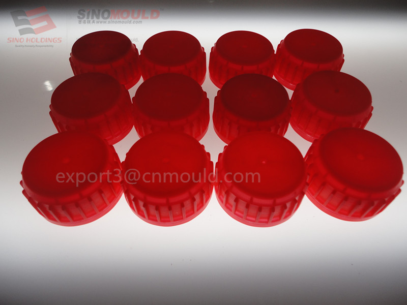 Plastic water cap molding